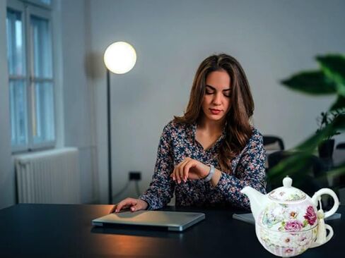 مجموعة Lightahead Bone China Tea لمجموعة واحدة بتصميم وردي، في صندوق هدايا جذاب مصنوع يدويًا وقابل لإعادة الاستخدام (مع خرزة وشريط) in Kuwait