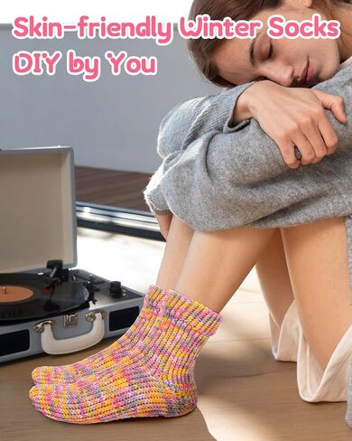 مجموعة نول تخزين عيد الميلاد للمبتدئين من آيليك، مجموعة نول حياكة جورب بيضاوية مع 4 خيوط، تعليمات خطوة بخطوة، صانع بوم بوم للبالغين، طقم نول سهل للمبتدئين، هدايا DIY in Kuwait