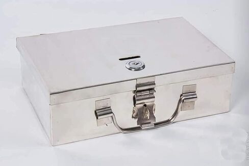 GinoSet® Stainless Steel Cash/Coin/Jewellery Storage Rectangular Silver Boxes with Pre-Fitted Lock (8" x 5" x 2.7") (M) in Saudi Arabia