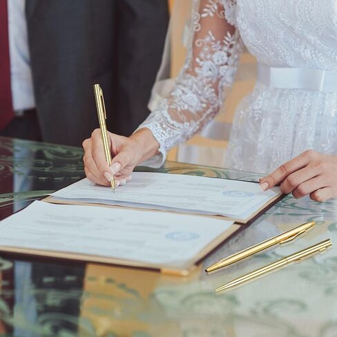 مجموعة من 150 قلمًا ذهبيًا من Fuutreo، أقلام معدنية ذهبية كبيرة الحجم، أقلام حبر جاف رفيعة قابلة للسحب، قلم حبر جاف لعيد الميلاد مع حبر أسود، أقلام معدنية صغيرة مخروطية لحفلات زفاف عيد الميلاد، 1.0 مم in Saudi Arabia