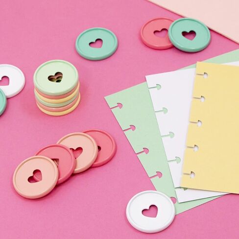 Craftelier - حلقات قرص معدنية على شكل حرف M مع قلب مقطوع بالقالب لتجليد سجل القصاصات للمخططين أو جداول الأعمال أو أجهزة الكمبيوتر المحمولة أو الألبومات | عبوة من 9 قطع. 35 ملم - لون أبيض in Kuwait