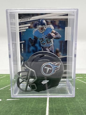 خوذة تينيسي تايتانز NFL Draft Shadowbox مع بطاقة ديريك هنري in Saudi Arabia