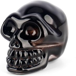 BBdis 2 Inch Crystal Skull Statue, Black Crystal Human Skull Model Statue for Home Decoration, Pocket Crystal Statue Skull Crystal, Christmas Meditation Gift for Men and Women