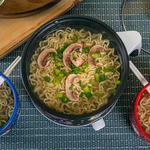Uncanny Brands Hello Kitty Hot Pot with Ramen Bowls - Cook with Your Favorite Kitty Character in Saudi Arabia