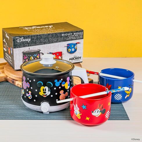 Uncanny Brands Hello Kitty Hot Pot with Ramen Bowls - Cook with Your Favorite Kitty Character in Saudi Arabia