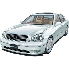 مجموعة نماذج بلاستيكية بمقياس 1:32 من أوشيما تويوتا UCF30 Celsior '00 in Kuwait