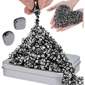 JUNYANG Magnetic Balls, Over 1000 Pcs Mini Magnetic Putty, with 2 Large Smooth Magnetic Beads, Fun Quiet Fidget Toy for Adults, Weak Ferrite Putty ADHD Desk Toys for Office (Black)