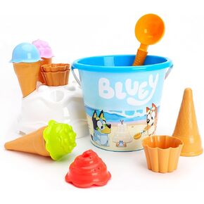مجموعة دلو ومغرفة مكونة من 14 قطعة من Toyland® Bluey & Bingo مع مخاريط الآيس كريم - ألعاب الرمل والماء - ألعاب الشاطئ