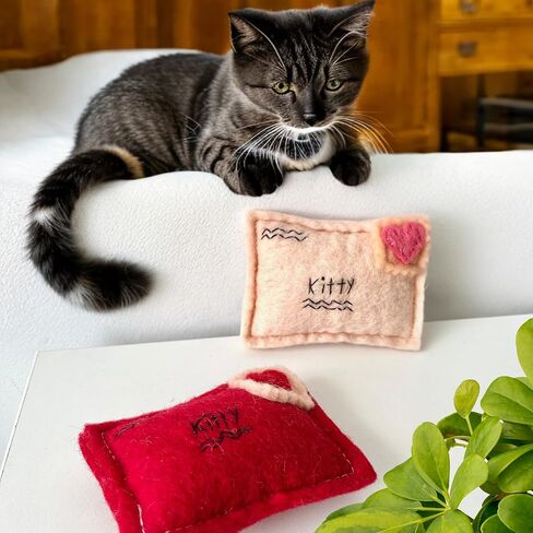 Glaciart One Felt Spring Cat Toy – 5 Pcs Soft Fuzzy Enrichment 100% Natural Wool Toy - Interactive Stretchable Play Cat Toy Set - Safe for Pets, Non-AZO Colored Dyes - 30" Long in Saudi Arabia