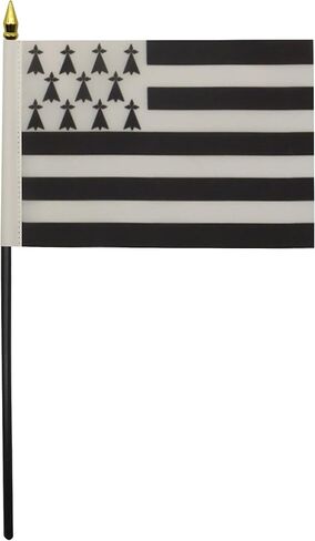 Brittany Table Flag 4'' x 6'' - French region of Bretagne Desk Flag 15 x 10 cm - golden spear top - AZ FLAG in Saudi Arabia