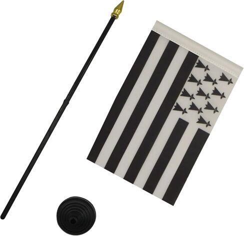 Brittany Table Flag 4'' x 6'' - French region of Bretagne Desk Flag 15 x 10 cm - golden spear top - AZ FLAG in Saudi Arabia