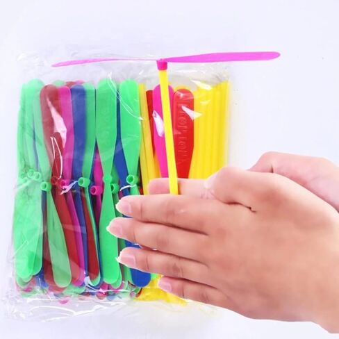 Dzrige 20 قطعة من البلاستيك الخيزران اليعسوب فرك اليد المروحة مضحك لعبة هليكوبتر اليد للعب في الهواء الطلق للأطفال هدية الطيران (لون عشوائي) in Kuwait