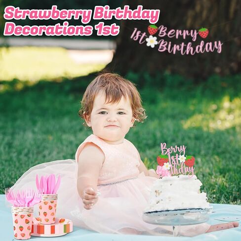ديكور عيد الميلاد الأول من بيري، تتضمن زينة عيد الميلاد الأولى بالفراولة أطباق وأكواب ومناديل وأدوات مائدة ومفرش طاولة ولافتة وبالون وغطاء للكيك ومستلزمات حفلات عيد ميلاد الفراولة in Kuwait