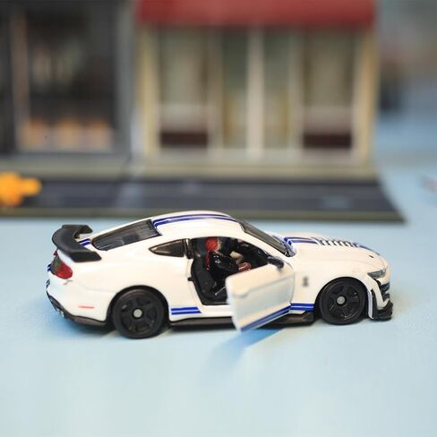 2pc 1/64 Scale Figure Driver Scene Micro Miniatures Figures Model Scene Props for Cars Vehicles Toys, Landscape Layout Decor (Style T) in Saudi Arabia