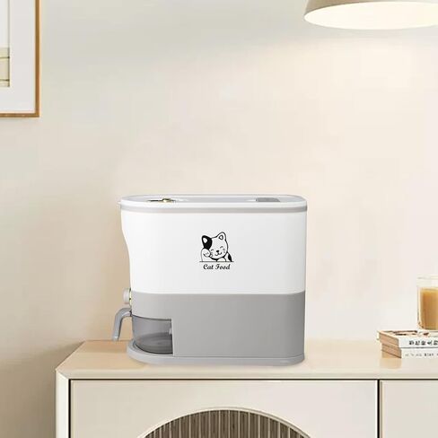 حاوية تخزين طعام القطط الأليفة، حاويات طعام جافة كبيرة للقطط بسعة 6 إلى 7 رطل مع كوب قياس، موزع طعام للكلاب والقطط مقاوم للطقس لمخزن المطبخ - رمادي/أبيض in Kuwait