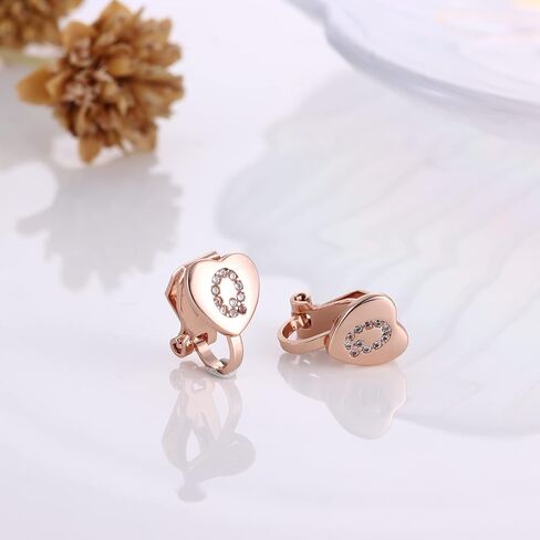 FUNRUN JEWELRY مشبك أولي على شكل قلب على أقراط مسمارية للنساء مطلي بالذهب الوردي وحروف أبجدية أنيقة من A-Z أقراط مسمار غير مثقوبة in Saudi Arabia