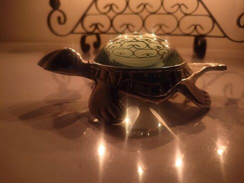 Decorative Turtle Magnifier Paperweight – 10X Zoom Antique Silver, Ideal for Reading, Vintage Desk Accessory, Perfect Office & Home Décor Piece (Silver) in Saudi Arabia
