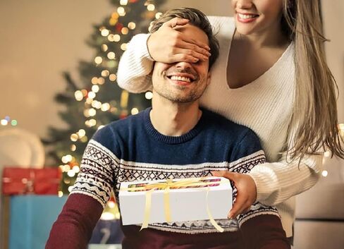25 قطعة من صناديق المخبوزات باللون الأبيض مع نافذة عرض شفافة لحاويات الماكرون لـ 6 علب هدايا معكرون مع قطعة واحدة بشريط ذهبي بطول 72 قدم (CAKE25W) in Saudi Arabia