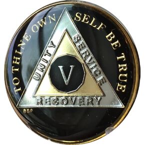 5 Year Classic Black AA Alcoholics Anonymous Medallion Sobriety Chip Tri Plate Gold & Nickel Plated Serenity Prayer