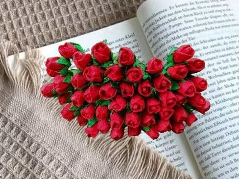 Mini Rose Bud Mulberry Paper Flower, Artificial Tiny Roses Flowers for Wedding Card Embellishment Scrapbook DIY Bouquet Crafts. (Red) in Kuwait