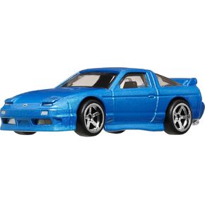Hot Wheels Cars, Premium Fast & Furious 1:64 Scale Die-Cast Car for Collectors Inspired by Fast & Furious Movie Franchise
