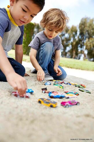 لعبة سيارات أو شاحنات من Hot Wheels، مجموعة مكونة من 72 سيارة معبأة بشكل فردي بمقياس 1:64، أو مركبات إنقاذ أو شاحنات (قد تختلف الأنماط؛ وقد تتضمن نسخًا مكررة) in Saudi Arabia