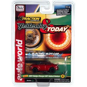 سيارة عالم السيارات Xtraction 2021 دودج تشارجر هيلكات ريد آي (بني) بفتحة مقياس HO in Kuwait