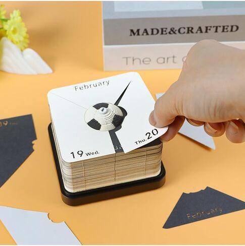 2025 Time Piece Calendar, 3d Art Memo Pad Creative Desk Calendar, Room Decoration Christmas New Year Gift (Soccer 2025 Calendar) in Saudi Arabia