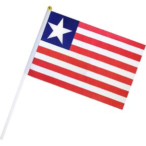 نوع فتاة باليد علم ليبيريا علم ليبيري علم عصا علم صغير صغير 50 ​​حزمة جولة أعلى أعلام البلاد الوطنية، لوازم زينة الحفلات للمسيرات، كأس العالم، الأحداث الرياضية، الاحتفال in Kuwait