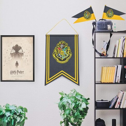 Cinereplicas Harry Potter - Wall Banner and Flag Hogwarts - Official License in Kuwait