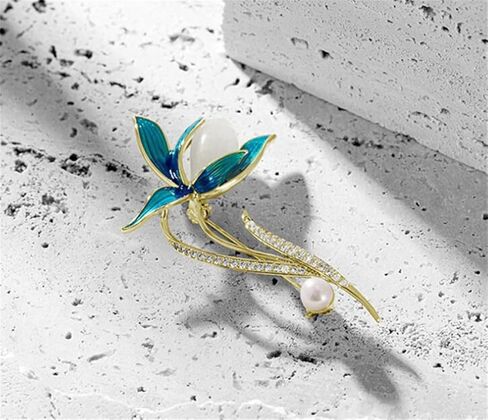 Beautiful Magnolia Flower Brooch Pin Elegant Design Jewellery for Suit Coat Shawl Clip Decoration Women Brooch Jewelry for Clothing, Metal, no gemstone in Kuwait