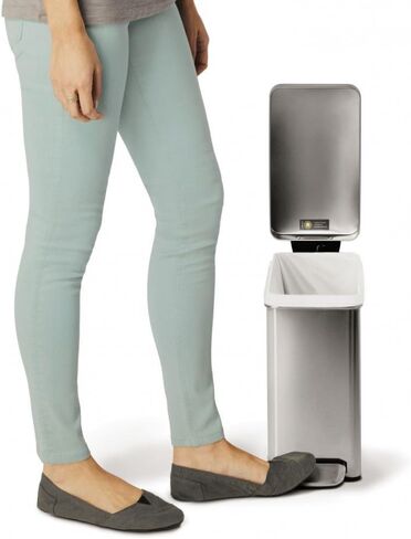 simplehuman 10 Liter / 2.6 Gallon Bathroom Slim Profile Trash Can, Brushed Stainless Steel with Plastic Lid in Kuwait