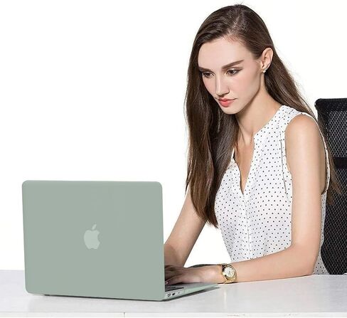 حافظة MOSISO متوافقة مع جهاز MacBook Air 13 بوصة الإصدار القديم إصدار 2010-2017 (الطرازات: A1466 وA1369)، حافظة بلاستيكية صلبة وغطاء لوحة المفاتيح، أخضر منتصف الليل in Saudi Arabia