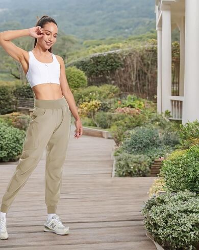 ISEEGZ بنطلون رياضي للمشي لمسافات طويلة للنساء خفيف الوزن وسريع الجفاف للنساء أثناء السفر في الهواء الطلق، خصر قابل للتعديل مع جيوب in Kuwait