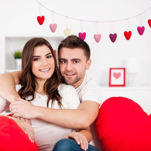 قلوب ملبدة من Glaciart - 1.5 بوصة جاهزة للتعليق (9 قطع) - تلبيد بالإبرة والزيوت العطرية جاهزة - مصنوعة يدويًا في نيبال باستخدام الصوف النيوزيلندي الطبيعي بنسبة 100%، للمشروعات الفنية، والأكاليل وديكور عيد الحب in Kuwait