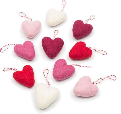قلوب ملبدة من Glaciart - 1.5 بوصة جاهزة للتعليق (9 قطع) - تلبيد بالإبرة والزيوت العطرية جاهزة - مصنوعة يدويًا في نيبال باستخدام الصوف النيوزيلندي الطبيعي بنسبة 100%، للمشروعات الفنية، والأكاليل وديكور عيد الحب in Kuwait