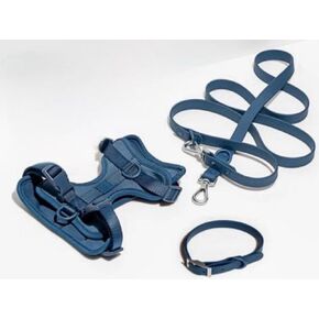 Premium Dog Comfort Set. Leashes & Harness, Red, durable, soft to The touch, comfortable fit for all your furry friends.