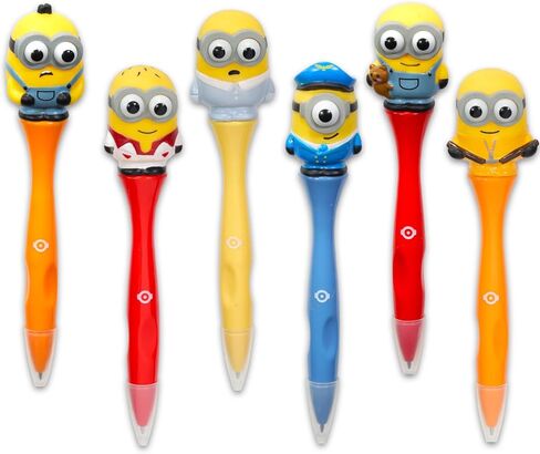 مجموعة أقلام مينيونز - حزمة تحتوي على 6 أقلام بالإضافة إلى ملصقات للوازم المدرسية للأطفال | ملحقات مكتب ديسبيكابل مي للأولاد والبنات (قد تختلف التصاميم) in Kuwait