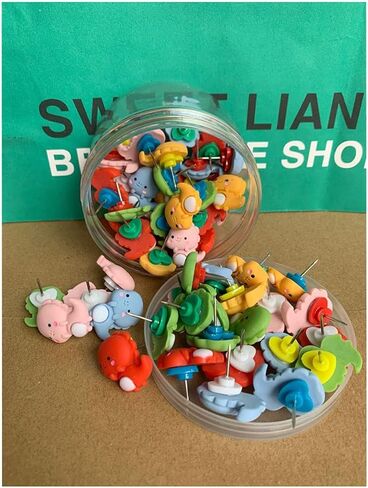 Duolai 40 قطعة كرتونية لطيفة على شكل ديناصور صغير مزخرف بدبابيس تثبيت على شكل حيوانات للوحة بيضاء ولوحة جدارية للصور ولوحة إعلانات للوازم المكتبية in Kuwait