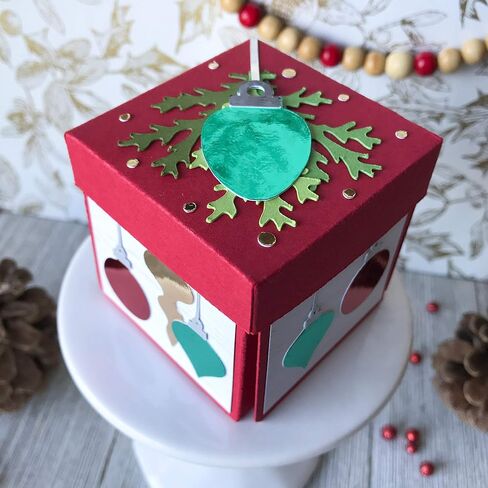Cardstock Warehouse Pop Tone Wild Cherry Red - 12 × 12 بوصة - 65 رطلًا / 175 جرامًا للمتر المربع ورق بطاقات ممتاز غير لامع - 25 ورقة in Kuwait
