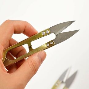 2pcs Silver Sewing Scissors Clippers, Premium Stainless Steel Embroidery Yarn Scissors Mini Thread Sewing Cutter, Yarn Fishing Mini Small Snips Trimming Nipper Great for Stitch Practical Tools
