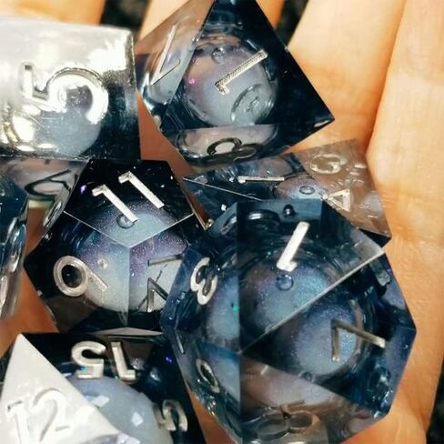 مجموعة نرد DND متعددة السطوح من الراتينج ذو الحافة الحادة من 7 قطع من Sage's Portal Souls Liquid Core للأبراج المحصنة والتنينات، نرد آر بي جي منضدية TTRPG (أرواح الشتاء) in Saudi Arabia
