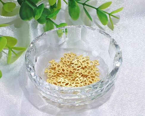 Shapenty Mini 2024 Charms Metal Year Signet 2024 DIY قلادة سحر إكسسوارات بالجملة لسوار قلادة حلق سلسلة مفاتيح صناعة المجوهرات ديكور حفلات التخرج عيد الميلاد، 40 قطعة in Kuwait