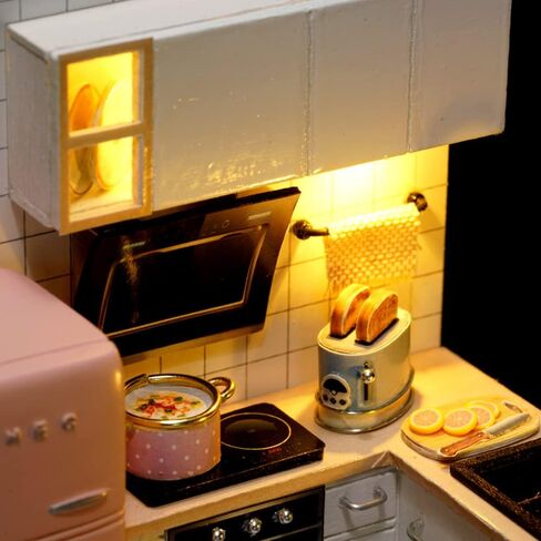 مجموعة مصغرة لبيت الدمى من Lannso DIY، مجموعة بيت الدمية مع غطاء مقاوم للغبار، ألعاب بيت الدمى الخشبية الصغيرة المصنوعة يدويًا كهدية للبالغين (QT27) in Kuwait