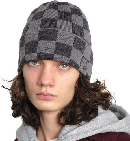 UNDERCONTROL Stripe Pattern Roll up Skullcap Warm Winter Watch Hats Thick Knit Cuff Square Logo Patch Unisex Fisherman Beanie in Kuwait