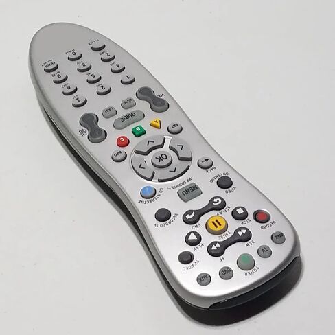 جهاز تحكم عن بعد ATT RC1534801 متوافق مع تلفزيون U-Verse (فضي)، عالمي وإضاءة خلفية، اتصال بالأشعة تحت الحمراء، وصول مريح بزر واحد، تم فحصه باحترافية in Saudi Arabia