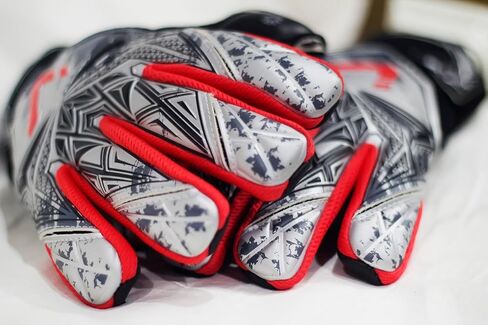 قفازات Voizan Rival Volcano لكرة القدم - قفازات كلاسيكية لراحة اليد والقطع، قفازات حارس مرمى الشباب، قفازات حارس مرمى كرة القدم مع حماية الأصابع والمعصم، قفازات كرة القدم للبالغين والرجال والفتيات in Kuwait