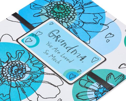 بطاقة عيد ميلاد أمريكية للجدة - من تصميم كاثي ديفيس (كل الذكريات الجميلة) in Kuwait