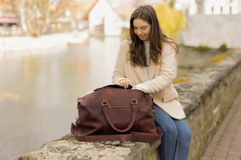 حقيبة سفر جوستي جلد in Kuwait