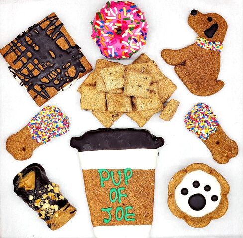 Dog Treat Gift Box | Human Grade, Handmade, and Decorated Dog Cookies | Gifts for Medium & Large Dogs | No Artificial Preservatives | Made in The USA (Tipsy Mutt) in Saudi Arabia